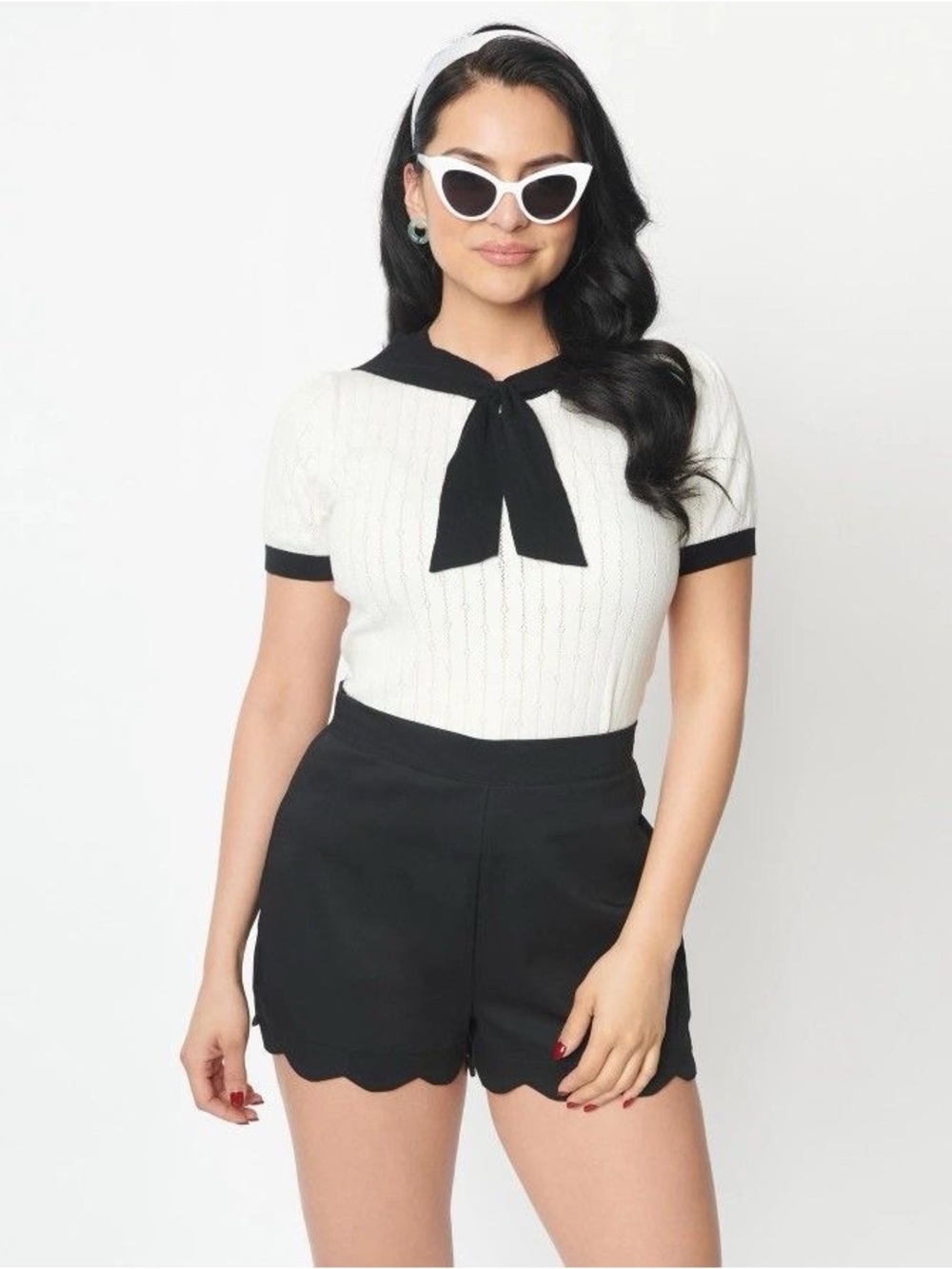 Unique Vintage Ivory & Black Neck Tie Park City Short Sleeve Sweater - M/L